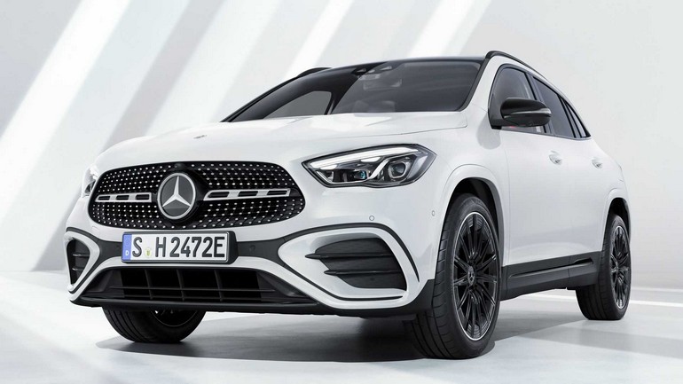 Νέα Mercedes GLA: Πιο hi-tech και με κινητήρες από 136 έως 224 ίππους 